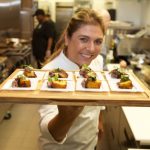 La famosa chef Lorena García trae la cocina latina a la terminal A del Aeropuerto Internacional de Dallas Fort Worth (DFW)