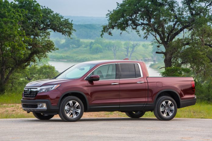 Honda Pilot, Ridgeline and HR-V Receive 2017 Consumer Guide(R) Automotive Best Buy Awards