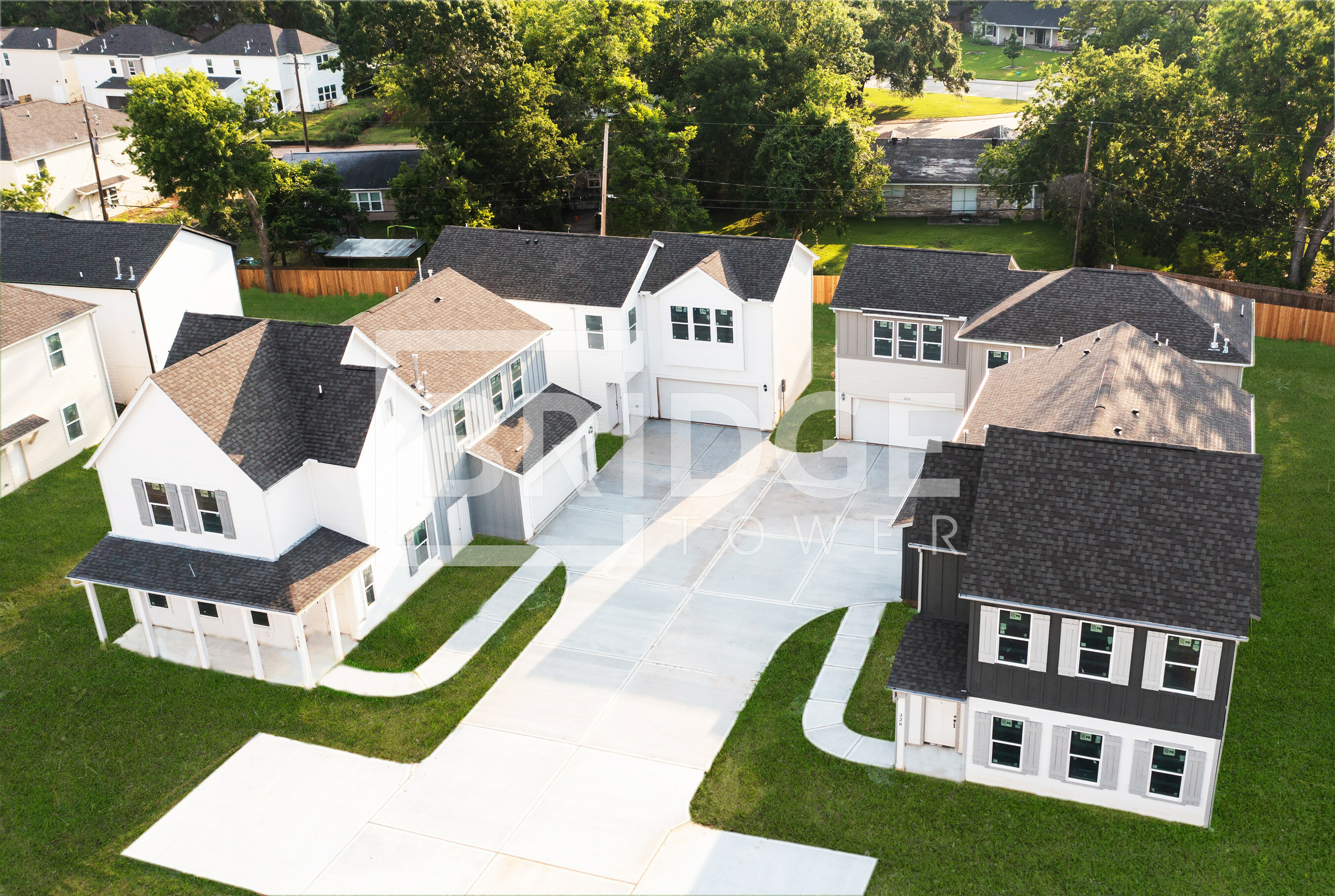 Lakewood Manor: New construction homes now leasing in Lake Jackson, TX.