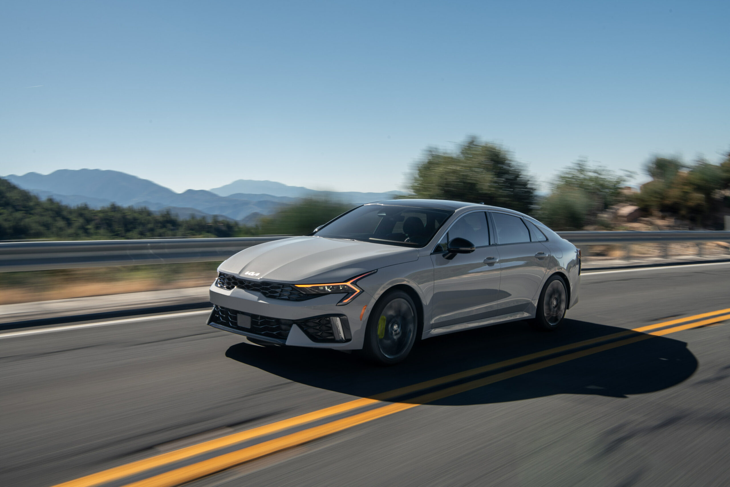 KIA AMERICA ANUNCIA EL PRECIO DEL K5 DEL 2025 Hispanic PR Wire