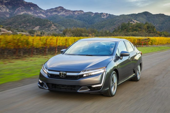 Honda Clarity Series Wins 2019 MotorWeek “Drivers’ Choice Award” for Best Eco-Friendly Vehicle