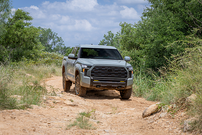 (English) New 2027 Toyota Tundra Brings Rugged Updated Styling, Advanced Technology and New Trailhunter Package