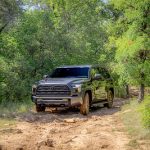 Toyota actualiza la Sequoia 2027 con un diseño más sofisticado, tecnología avanzada y el nuevo paquete Trailhunter, ahora disponible